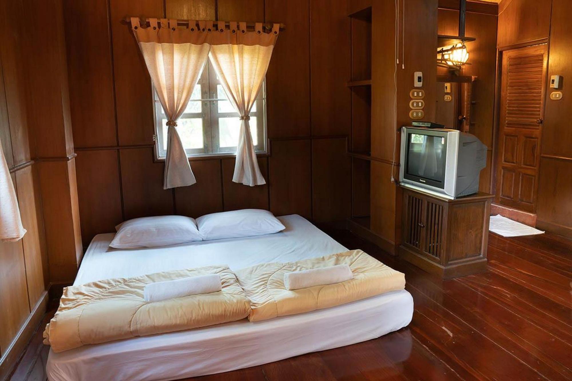 Bhupimarn Garden House Hotel Chom Thong Exterior photo