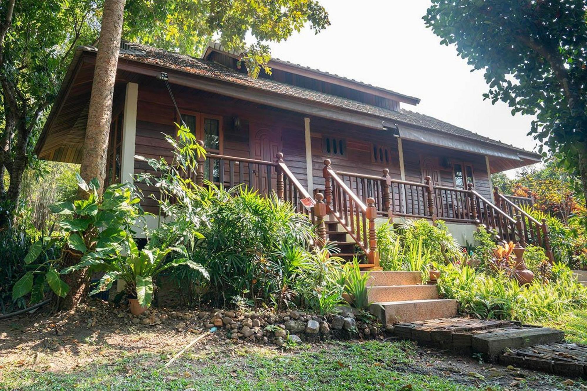 Bhupimarn Garden House Hotel Chom Thong Exterior photo