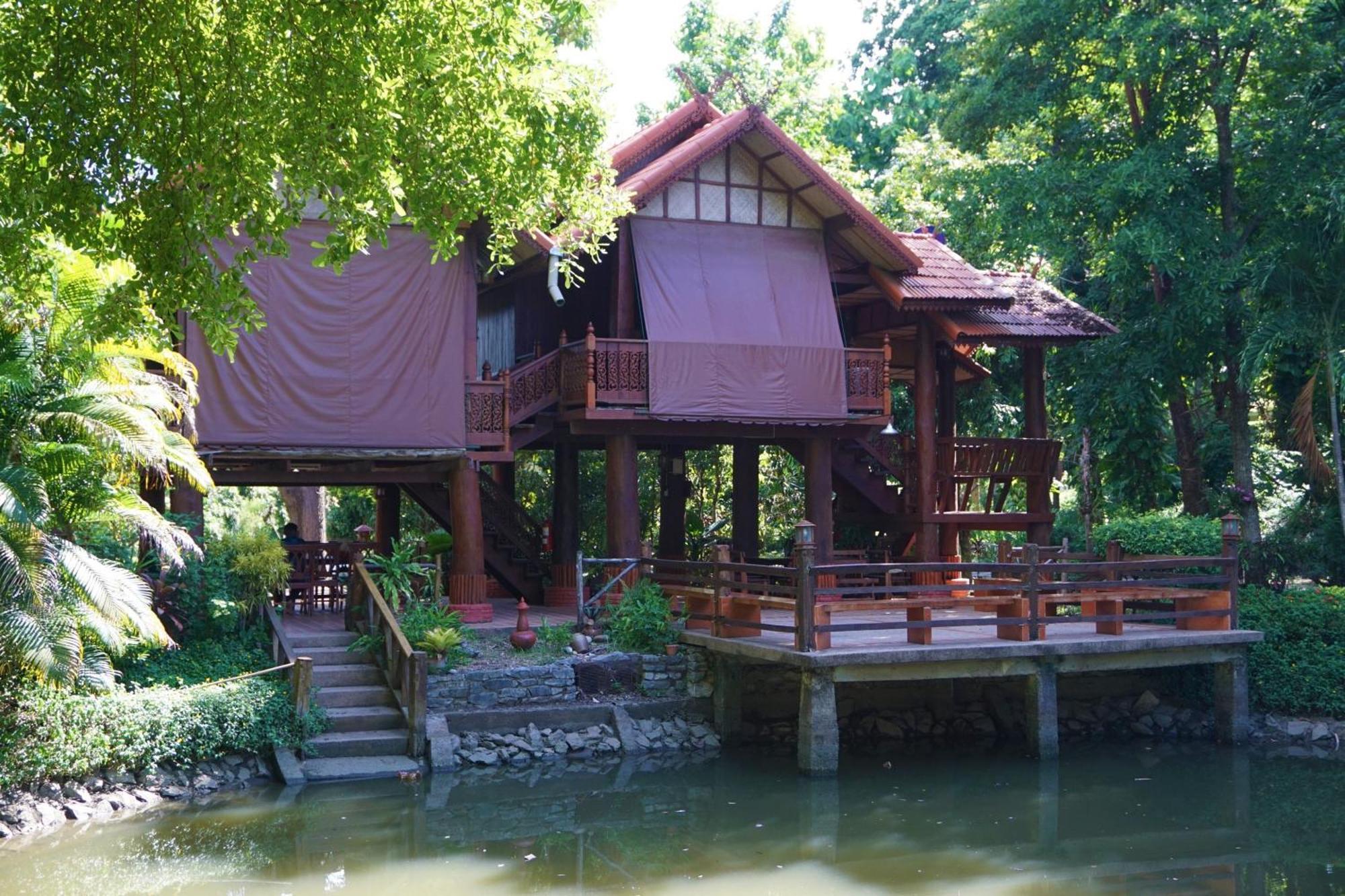 Bhupimarn Garden House Hotel Chom Thong Exterior photo